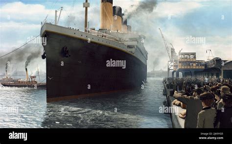 Ship Departs Southampton Dock Film: Titanic (USA 1997) Director: James ...