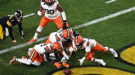 Steelers vs. Browns score, result: Cleveland blows away Pittsburgh with ...