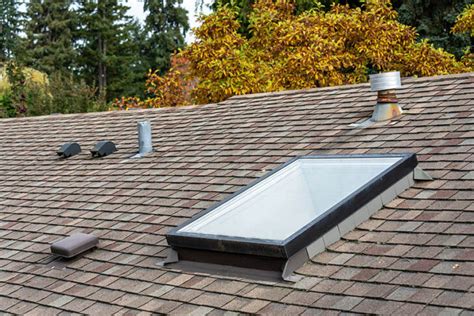 Curb Mounted vs Deck Mounted Skylights