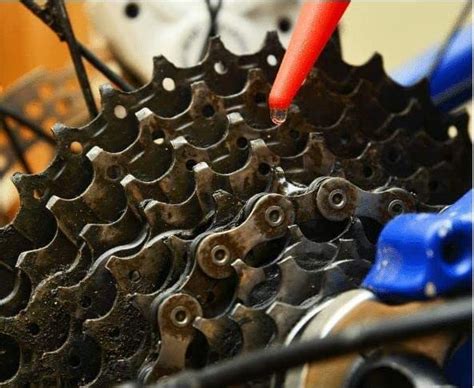 Mountain Bike Chain Lube Alternatives - Ultimate List