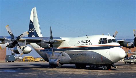 Pin by Hornet 1-9 on Delta Memories | Delta airlines, Vintage airlines ...