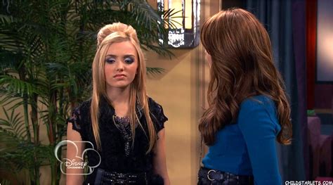 Peyton List / Skai Jackson - Disney's "Jessie"/"Badfellas"" Images ...