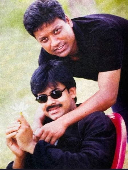 Throwback picture: Power Star Pawan Kalyan with Kushi director | Latest ...