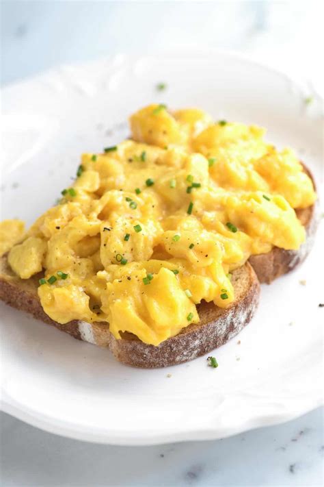 Perfect Creamy Scrambled Eggs Recipe