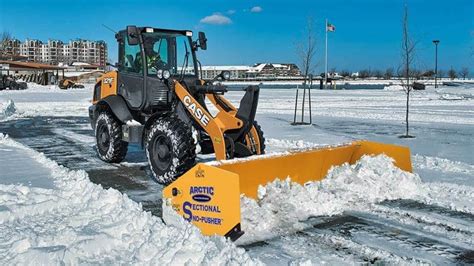 Sectional Snow Pusher Attachment | CASE Construction Equipment