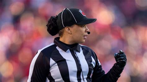 NFL female referees: How many are there and what do they make per game