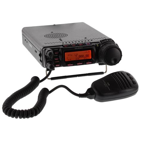 Yaesu FT-857D ALL MODE HF / VHF / UHF- Rakomindo