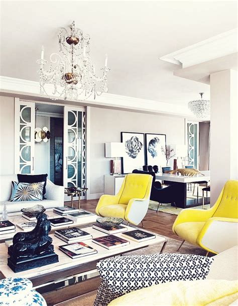 The Peak of Très Chic: Color Crush: Canary Yellow