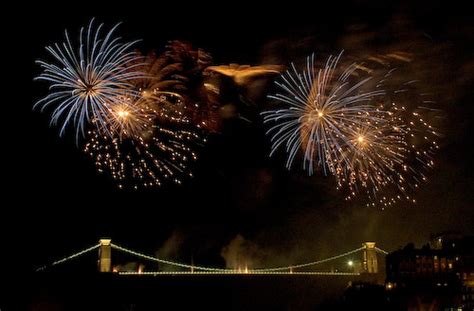 Fireworks over the Clifton Suspension Bridge | Fireworks off… | Flickr