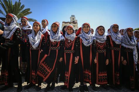 Traditional Palestinian Dress Day – Middle East Monitor