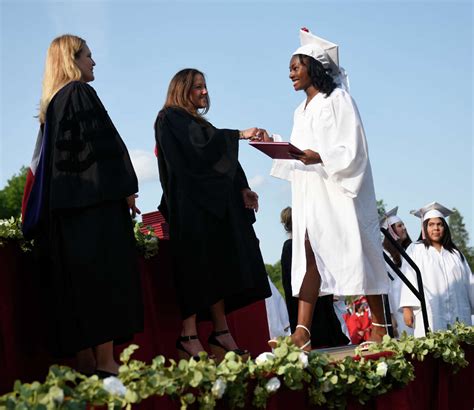 2023 Greenwich High grads told 'shoot the puck' by Ledecky