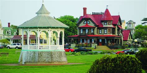 Cape Cod, Martha’s Vineyard, Newport & Boston - Walker Tours