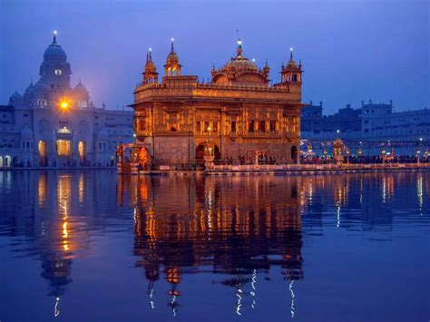 Best Beautiful Place In Night: 8 places in India that turn more ...