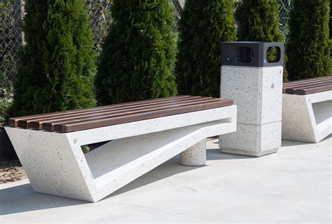 Concrete Design - 4 Reasons Why Your Garden Need A Concrete Bench