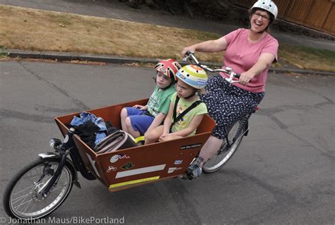 CycleFans - Cycling News & Blog Articles - Family Biking: ‘Bakfiets ...