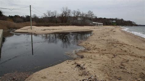 Glen Cove beach closure needs additional studies, officials say - Newsday