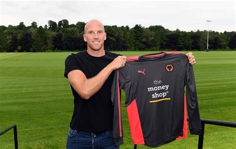 Done deal: Wolves sign goalkeeper John Ruddy | Express & Star