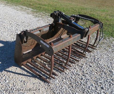 Bobcat utility grapple bucket in Geuda Springs, KS | Item DF9751 sold ...