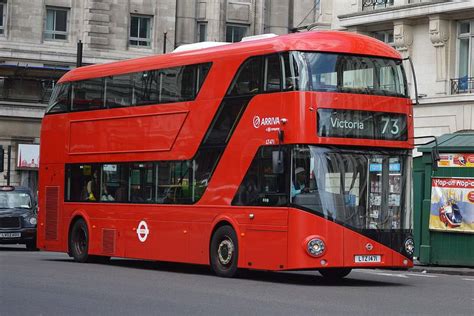 Top 10 facts about double-decker buses in London - Discover Walks Blog