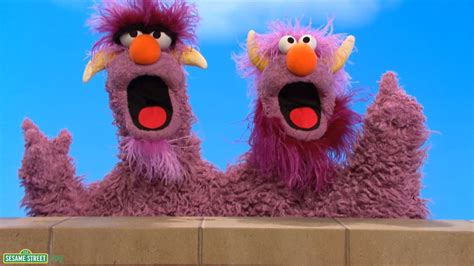 Sesame Street: The Two-Headed Monster - "Who Has More Milk?" | Learning ...