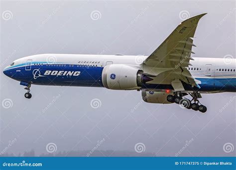 Boeing 777-9X First Flight Maiden Flight Landing Editorial Image ...