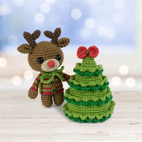 Free Christmas tree crochet pattern - Amigurumi Today