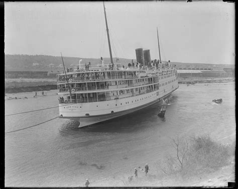 New York based boat New York runs aground in Cape Cod Canal near ...