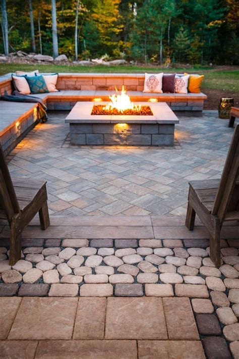 30 Fire Pit Ideas That Are Under The Budget | Backyard, Outdoor fire ...