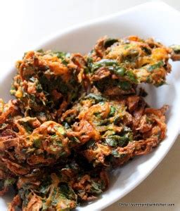 Palak Pakoda Recipe Crispy - Yummy Indian Kitchen