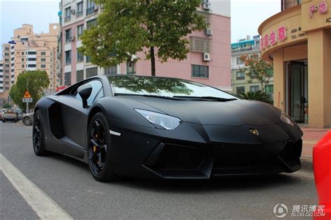 An incredible matte black Lamborghini Aventador in China