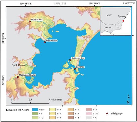 Map showing Lake Illawarra and tidal gauges (red dots) in the study ...