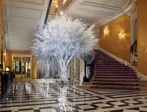 Best Christmas decorations at the most luxurious hotels of the world ...