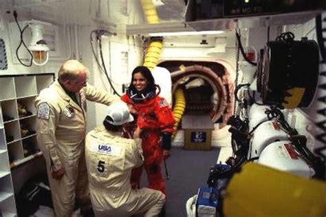 14 Interesting Facts About Kalpana Chawla - OhFact!