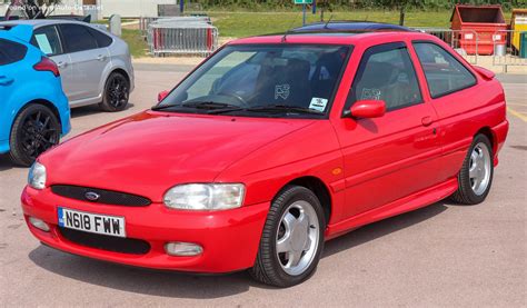 1996 Ford Escort VII Hatch (GAL,AFL) 1.8 TD (90 bg) | Teknik özellikler ...