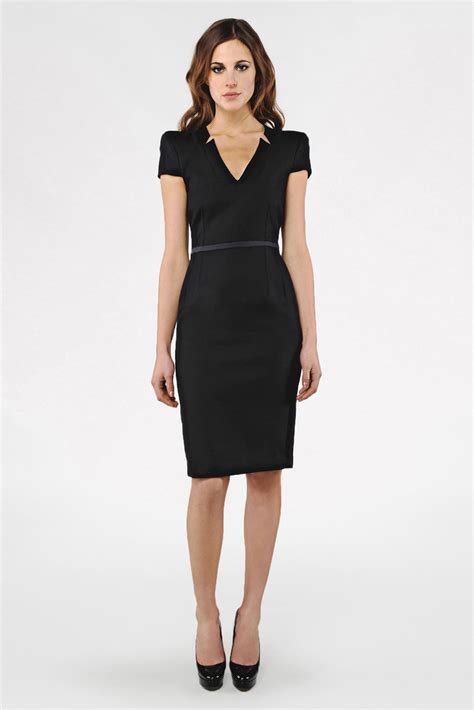 LBD goes g-friendly. Gimme. | Business cocktail attire, Business ...