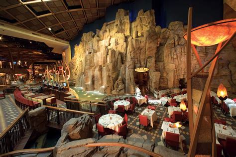 A Guide to Dining at Connecticut's Mohegan Sun Casino