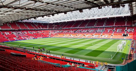 Man United to borrow £200m to expand Old Trafford by 15,000 seats ...