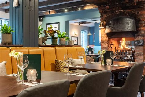 The White Lion pub unveils brand-new look after refurbishment ...