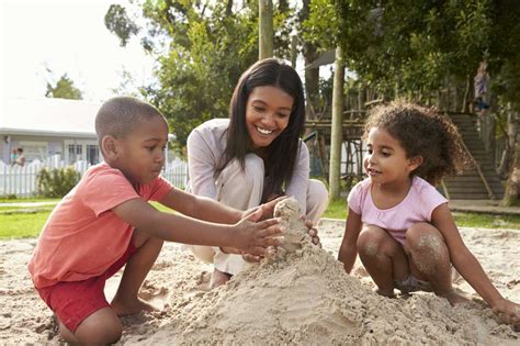 8 reasons parents should play with their kids – Active For Life