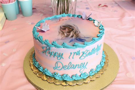 Taylor Swift Lover Birthday Cake | Taylor swift cake, Taylor swift ...