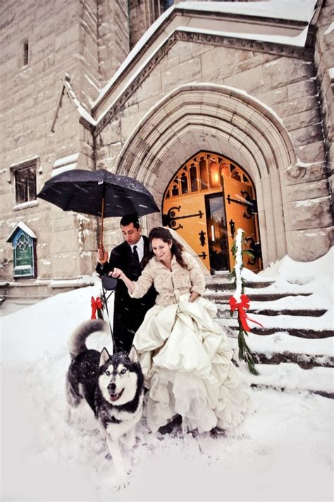 38 Couples Who Absolutely Nailed Their Winter Weddings