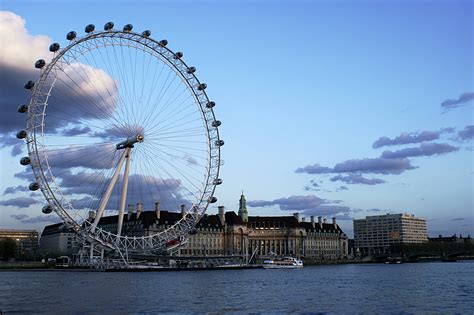 The London Eye is currently Europe's tallest Ferris wheel. On the top ...