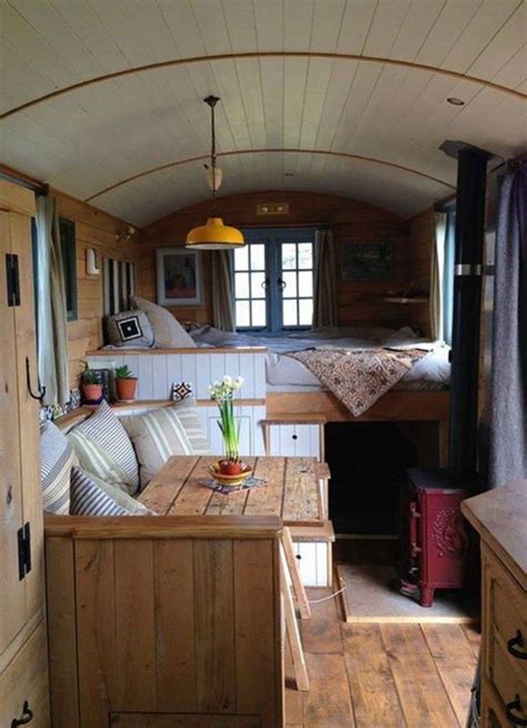 10+ Cozy Camper Interior Ideas for Fantastic Holiday | Rv interior ...