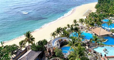 10 Best Beach Resorts In Bali - TravelTourXP.com