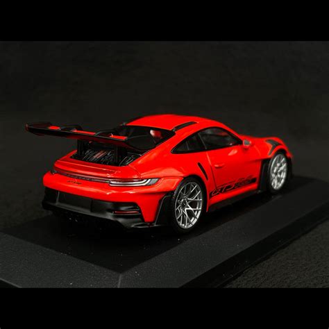 Porsche 911 GT3 RS Type 992 2023 Lava Orange 1/43 Minichamps 410062102