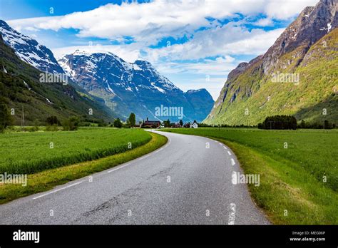 Mountain road in Norway Stock Photo - Alamy