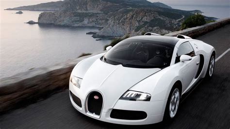 Cristiano Ronaldo Buys Himself the Bugatti Veyron For $1.7 Million ...