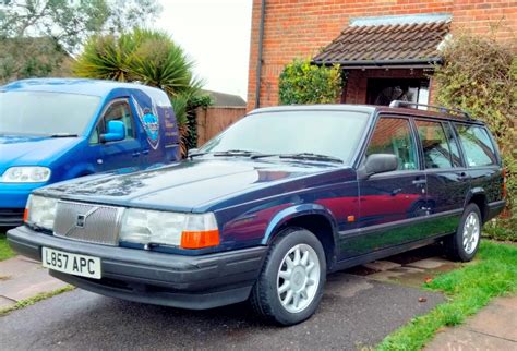 Classic Volvo 940 Cars for Sale | CCFS