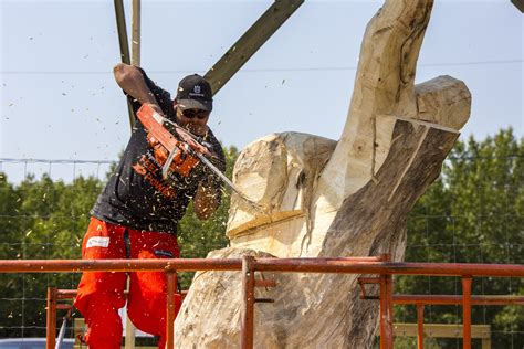 Chainsaw Carving Festival - Watrous ManitouWatrous Manitou