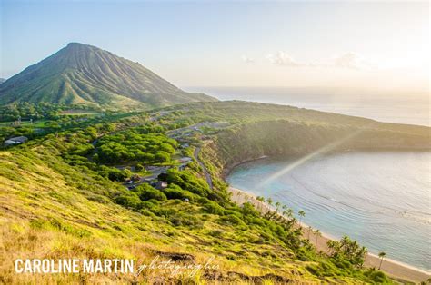 Sunrise at Hanauma Bay, Hawaii [1200x795] by Caroline Martin : EarthPorn